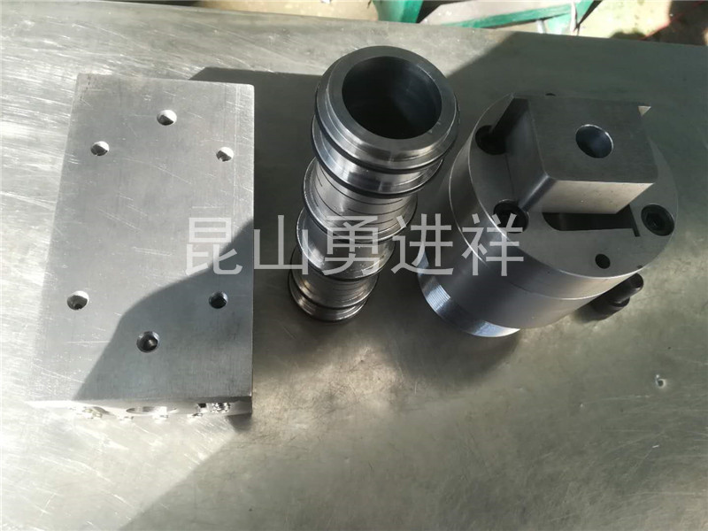 異型材線罩卡條模具